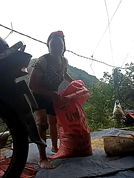 Snapshot of Mamapm20 chatting on September 12, 12:11 am Mamapm20 online show from September 12, 12:11 am