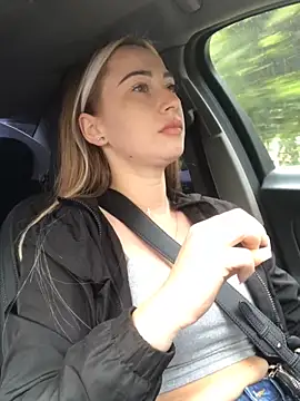 Reina Cummings online show from September 11, 5:41 am