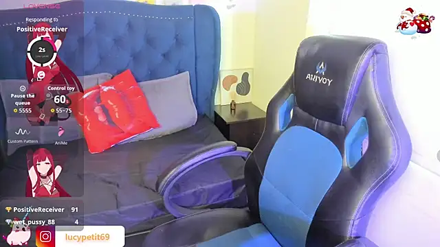 LucyPetit online show from November 26, 3:02 pm