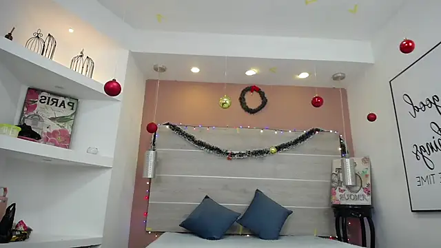 AlexandraCambell online show from December 16, 1:28 pm