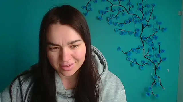 Lola Saymyname online show from April 11, 11:14 am