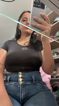 GiaDuque online show from April 25, 12:19 pm