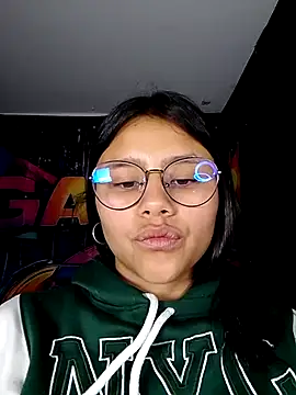 SofieLove 01 online show from April 16, 7:08 am