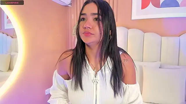 noa moon online show from January 8, 2:37 am