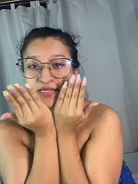 EVAH LEE  online show from February 13, 6:37 am