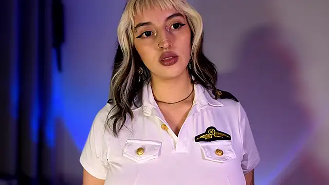 Blueee cat online show from May 3, 7:12 am