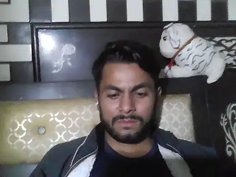 ursdreamperson online show from November 18, 4:30 pm