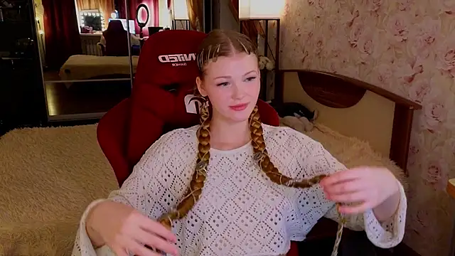 Jenny Skinner20 online show from December 19, 7:28 pm