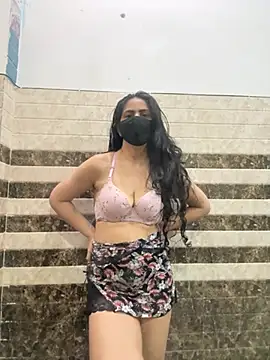 SashaPatel online show from March 24, 11:15 am