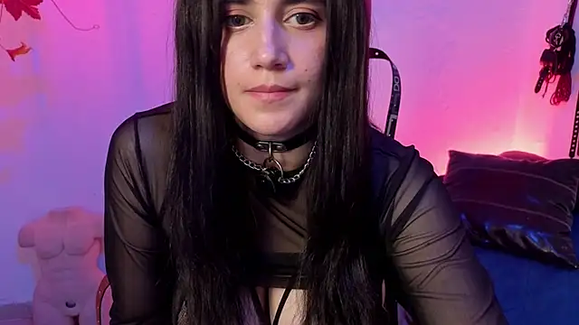 elowen halley1 online show from March 2, 7:53 pm