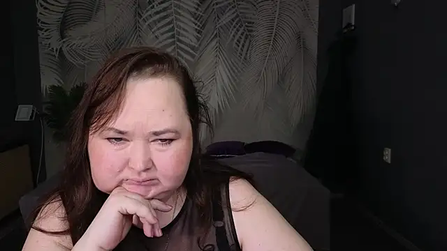 Eloisa Eliot online show from November 2, 3:15 pm