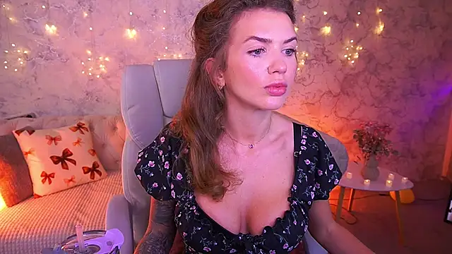 CurlyCandyXX online show from March 26, 4:09 pm