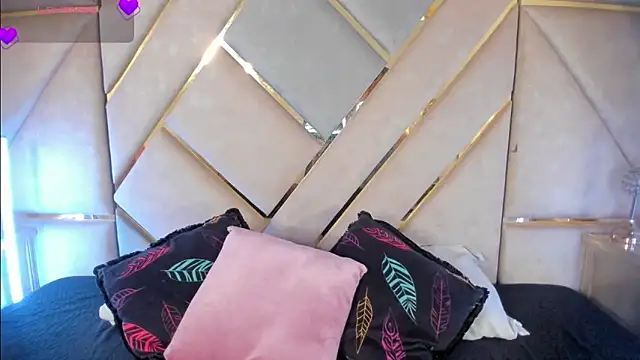 Angellit Afrodita  online show from April 18, 9:45 am