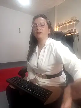 SolVegaNaciente online show from March 6, 7:36 am