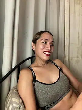 RomanticPearlTS online show from March 8, 2:04 am