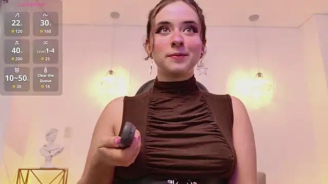 Mia wee online show from September 19, 6:51 pm