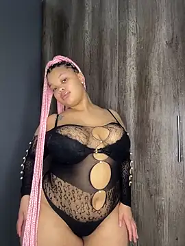 Snapshot of Thick_Ass_Barbiie chatting on October 10, 8:47 pm Thick Ass Barbiie online show from October 10, 8:47 pm