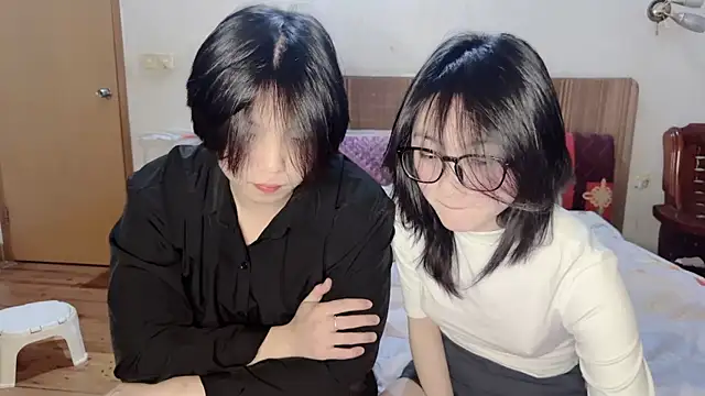 Crush-1 online show from December 14, 3:18 pm