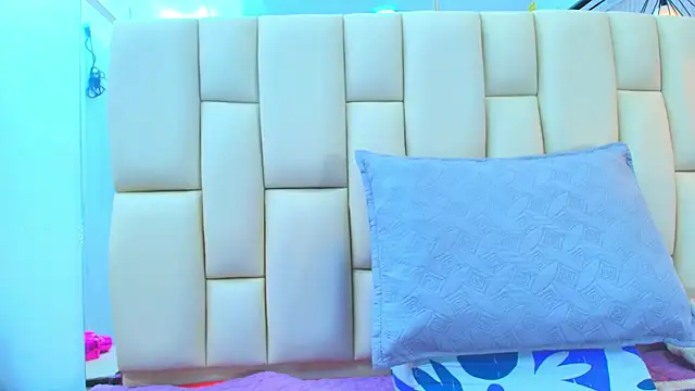 sweet amye online show from October 18, 7:15 pm