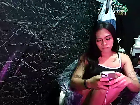 Madylinebigcock69 online show from May 14, 12:00 pm