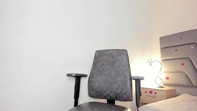 Maia 520 online show from February 23, 5:34 pm