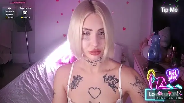 yourscirilla online show from April 15, 5:35 pm