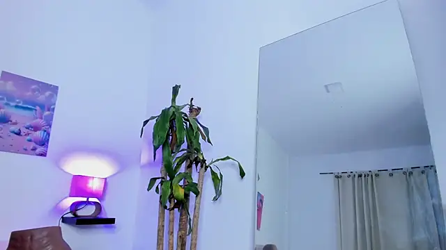 Snapshot of saori_022 chatting on October 3, 3:33 am saori 022 online show from October 3, 3:33 am