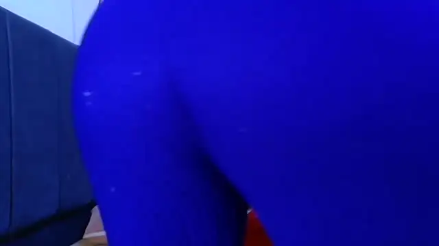 AmbarSmit online show from April 17, 11:18 pm