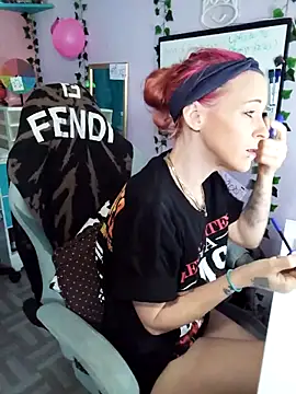 Purple2StayThnxx online show from November 5, 4:12 pm