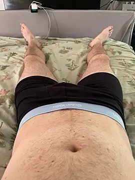 naughtycoupl98 online show from April 14, 1:55 pm