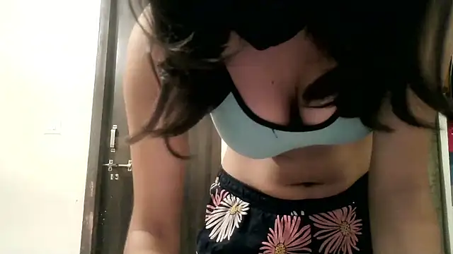 Aarohi An online show from April 18, 12:29 pm