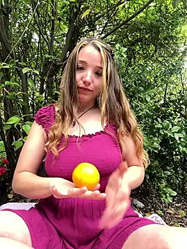 Snapshot of sashapulse chatting on October 18, 9:38 pm sashapulse online show from October 18, 9:38 pm