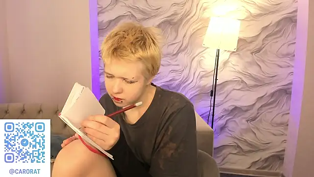 CarolineRichter online show from October 12, 4:15 am