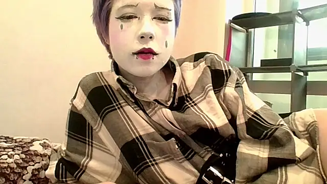 CarolineRichter online show from October 30, 7:44 am