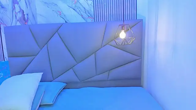 lulukawai16 online show from April 11, 7:28 pm