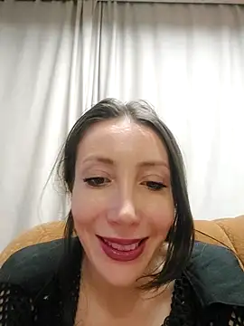 HellaryTourent online show from February 16, 5:24 pm