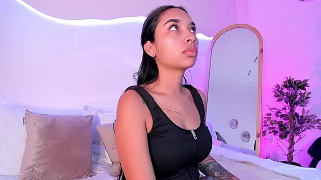 MissPocahontass online show from November 6, 12:00 pm