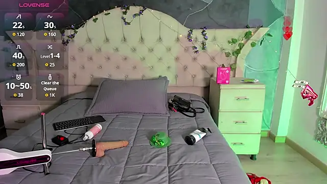 AmbarFoxx  online show from March 17, 5:44 am