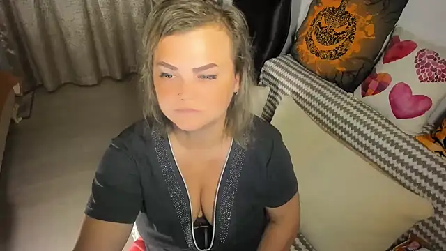 MildMature online show from September 23, 9:13 pm