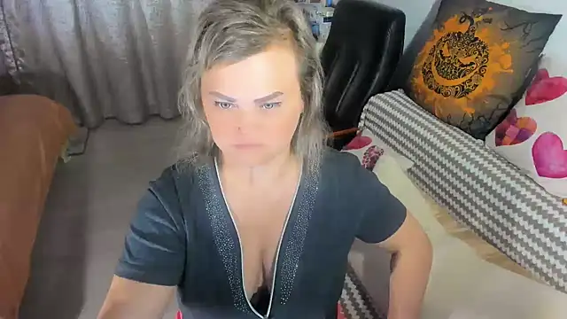 MildMature online show from September 28, 3:46 am