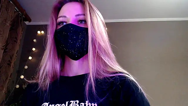 Iris lave online show from March 22, 4:35 pm