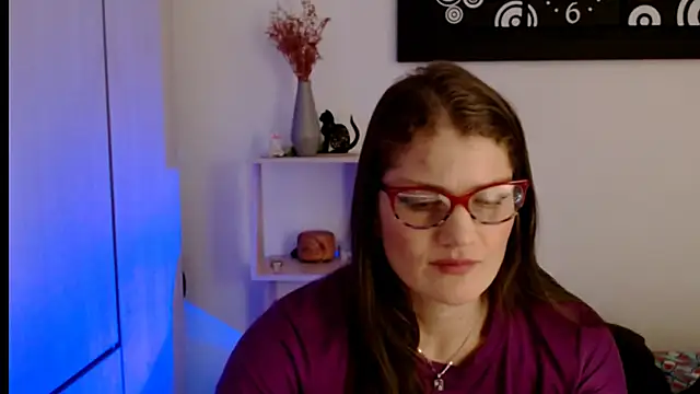 Camila-ventura online show from February 8, 7:50 pm