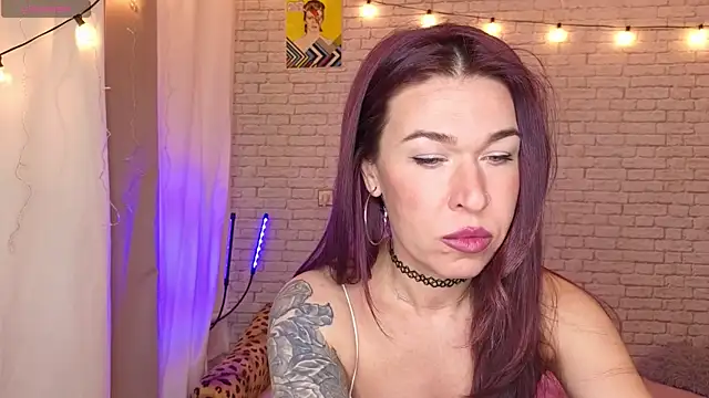 ReginaFoXXXy online show from January 8, 11:58 am