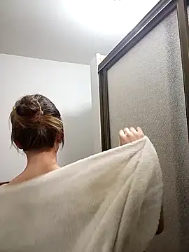 Arianna Moss online show from September 19, 1:43 pm