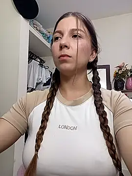 Arianna Moss online show from April 8, 2:24 am