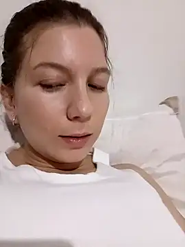 Arianna Moss online show from October 29, 12:09 pm