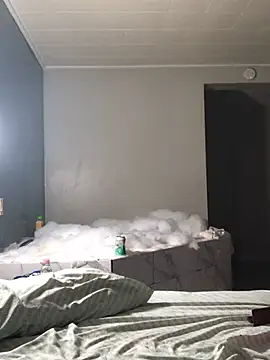 cocopufffs online show from February 15, 8:02 am