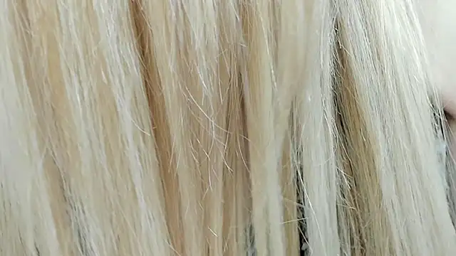 yourkriss new1 online show from November 26, 7:48 pm