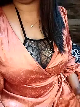 sassylisa online show from April 7, 1:40 am