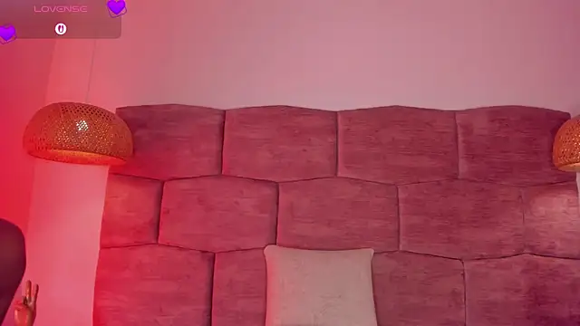 dani velvet online show from March 30, 3:06 am